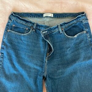 Abercrombie & Fitch like new dark wash jeans. “The vintage straight high rise”